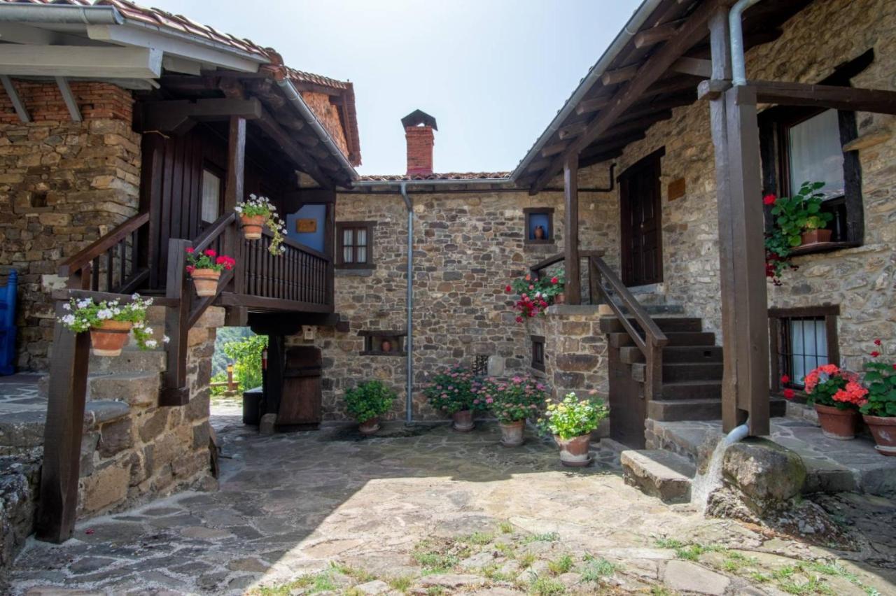 Viviendas El Barrio Cabezón de Liébana Exteriér fotografie